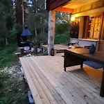 Lomamökit Rukan Ukkoteeri 1&2 *